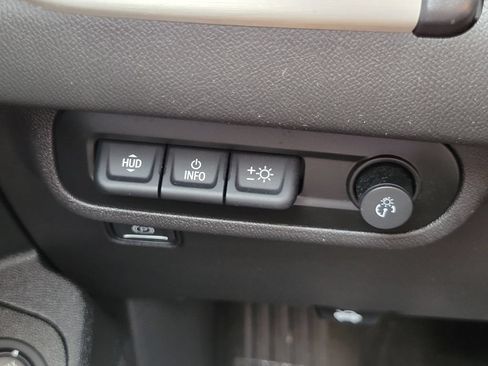 Used 2022 GMC Terrain Denali w/ Denali Premium Package AWD/4WD image 15