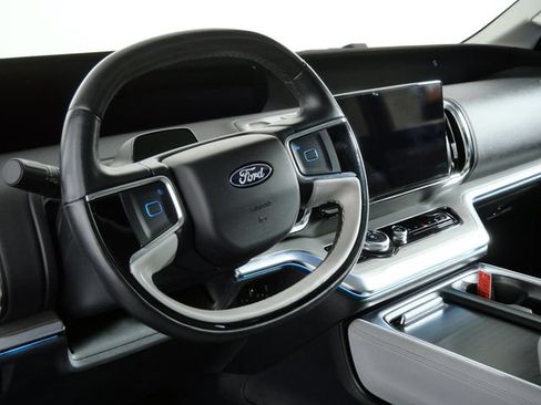 Certified 2025 Ford Expedition Max Platinum AWD/4WD image 20