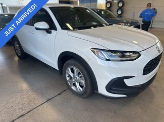 Certified 2025 Honda HR-V LX video 2