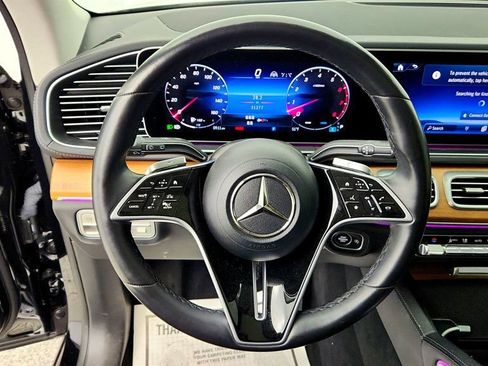 Used 2024 Mercedes-Benz GLS 450 4MATIC image 13