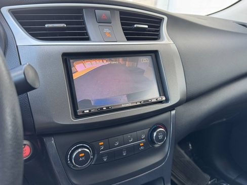 Used 2017 Nissan Sentra SR w/ SR Midnight Edition FWD image 19