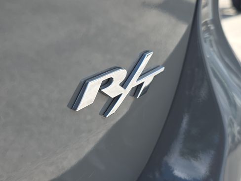 Used 2022 Dodge Durango R/T RWD image 11
