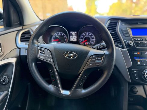 Used 2016 Hyundai Santa Fe Sport image 16
