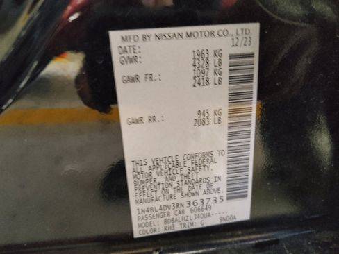 Used 2024 Nissan Altima 2.5 SV FWD image 33