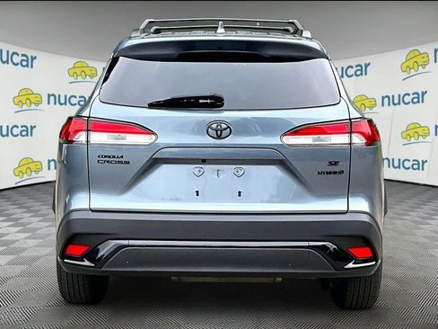 Used 2023 Toyota Corolla Cross AWD Hybrid w/ Moonroof Package image 5