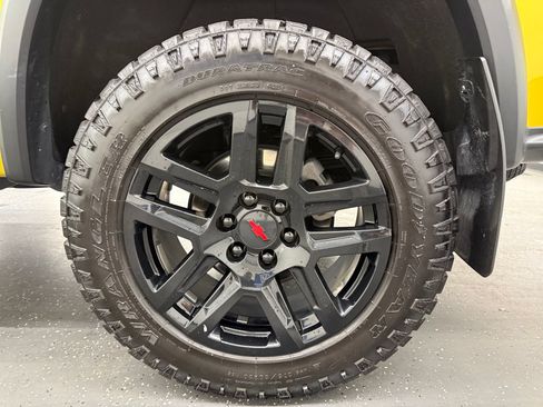 Used 2023 Chevrolet Colorado Trail Boss w/ LPO, Skid Plate Package AWD/4WD image 19