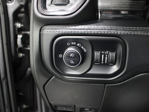 Used 2023 RAM 2500 Limited AWD/4WD image 10