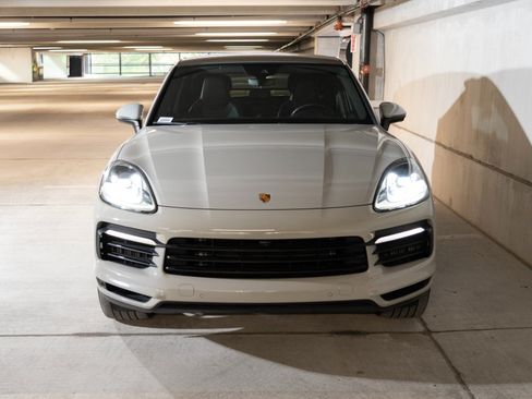 Certified 2023 Porsche Cayenne Coupe AWD/4WD image 6