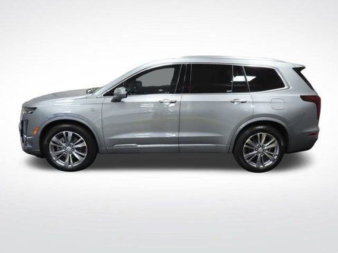 Certified 2023 Cadillac XT6 Premium Luxury FWD image 2
