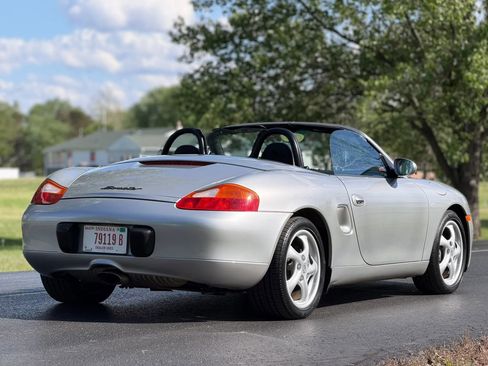 Used 1997 Porsche Boxster RWD image 9