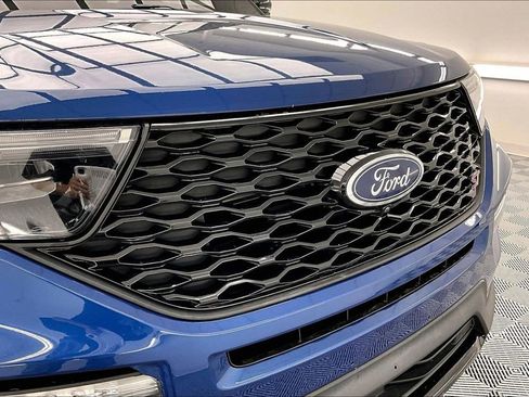 Certified 2023 Ford Explorer ST w/ Equipment Group 401A AWD/4WD image 29