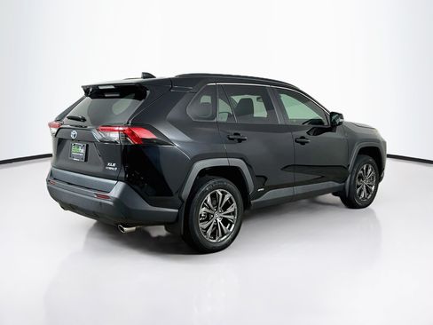 Used 2024 Toyota RAV4 XLE Premium AWD/4WD image 9