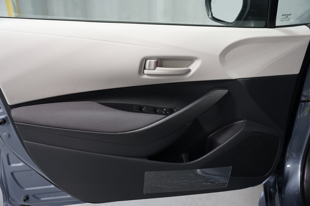 New 2026 Toyota Corolla LE FWD image 28