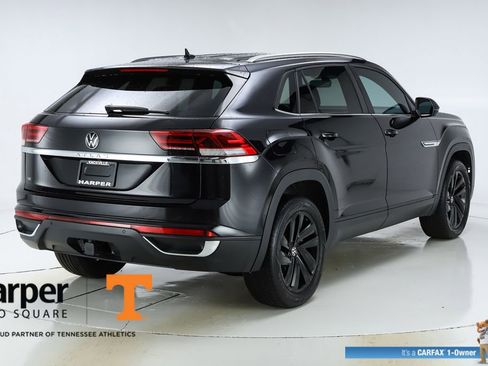 Used 2023 Volkswagen Atlas Cross Sport SE w/ Black Wheel Package FWD image 47