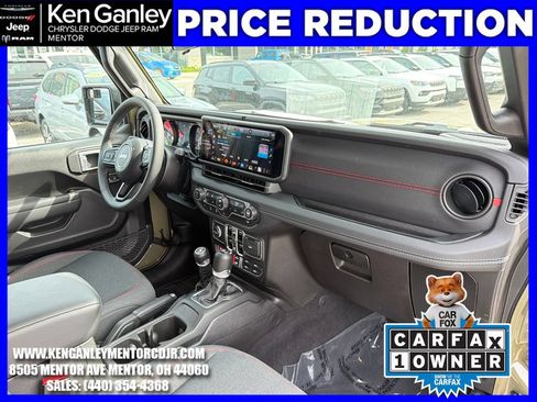 Certified 2025 Jeep Wrangler Unlimited Rubicon w/ Convenience Group AWD/4WD image 25