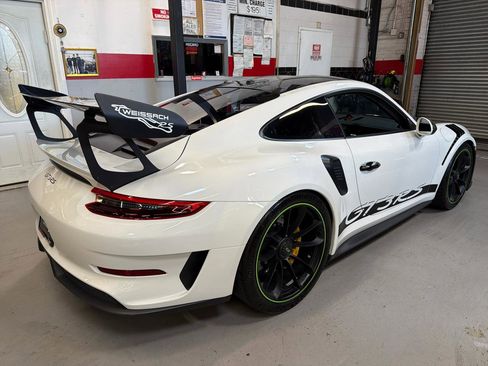 Used 2019 Porsche 911 GT3 RS RWD image 5