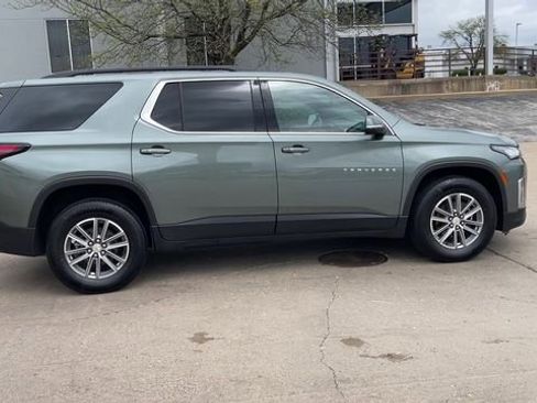 Used 2023 Chevrolet Traverse LT AWD/4WD image 9