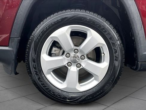 Used 2021 Jeep Compass Latitude w/ Driver Assistance Group image 10