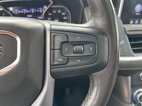 Used 2021 GMC Yukon SLT w/ SLT Premium Package image 24