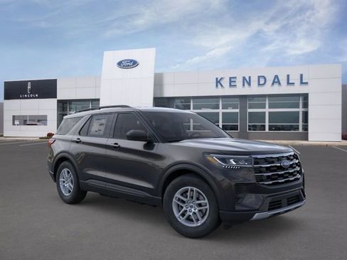 New 2026 Ford Explorer Active AWD/4WD image 7