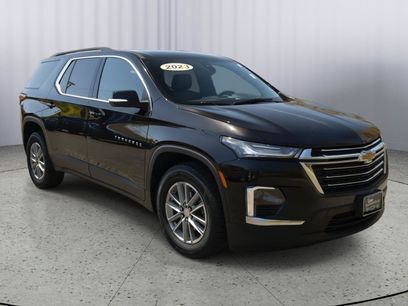 Used 2023 Chevrolet Traverse LT