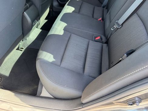 Used 2023 Nissan Altima 2.5 SV FWD image 9