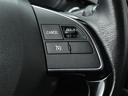 Used 2020 Mitsubishi Outlander SEL image 24