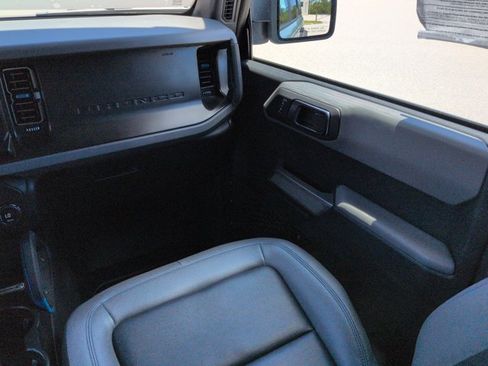 Used 2023 Ford Bronco Black Diamond AWD/4WD image 17
