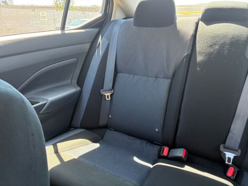 Used 2025 Nissan Versa SV FWD image 37
