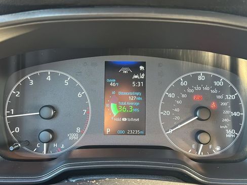 Used 2025 Toyota Corolla LE image 2