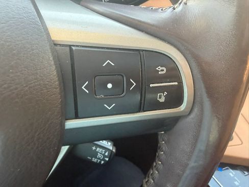 Used 2016 Lexus ES 350 w/ Premium Package w/Wood Trim FWD image 21