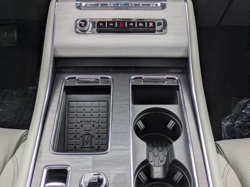 New 2025 Lincoln Aviator Reserve w/ Equipment Group 201A image 16