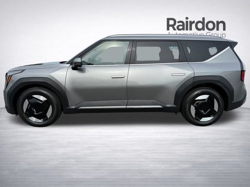 Certified 2024 Kia EV9 Wind AWD/4WD image 4