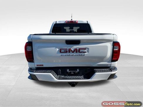 Used 2024 GMC Canyon Elevation w/ Trailering Package AWD/4WD image 4