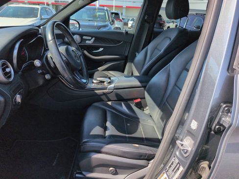 Used 2018 Mercedes-Benz GLC 300 4MATIC image 9