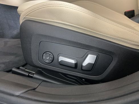 Certified 2023 BMW 330i 330i w/ Premium Package image 21