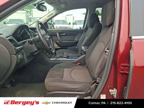 Used 2017 Chevrolet Traverse LT AWD/4WD image 18