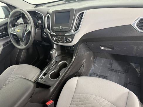 Used 2018 Chevrolet Equinox LS FWD image 11