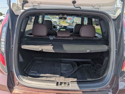 Used 2017 Kia Soul + FWD image 20