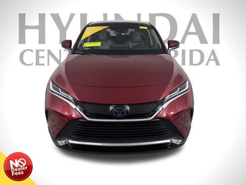 Used 2022 Toyota Venza Limited image 8