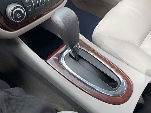 Used 2008 Chevrolet Impala LT FWD image 34