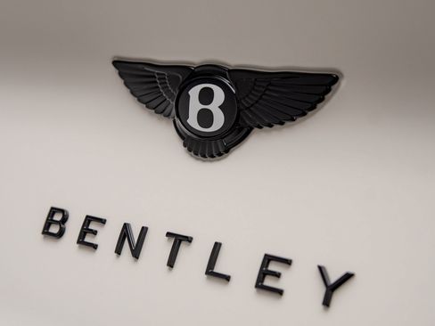 New 2026 Bentley Bentayga Speed AWD/4WD image 15