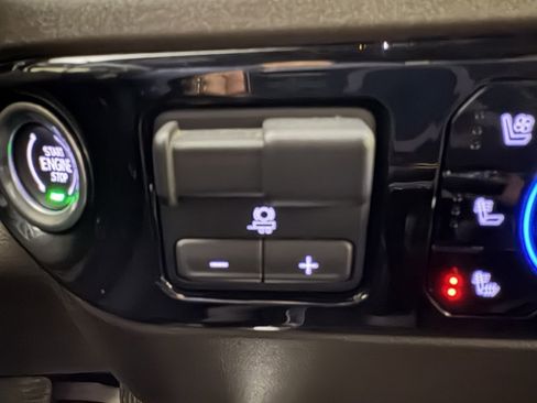 Used 2024 GMC Sierra 1500 SLT w/ SLT Premium Plus Package image 30