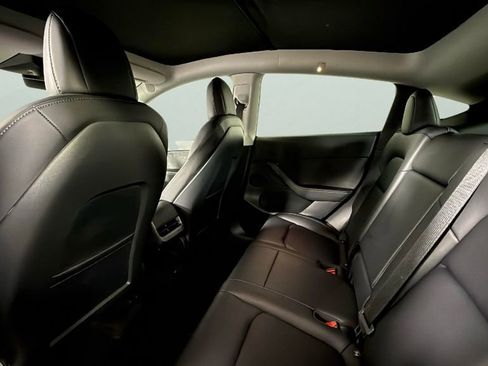 Used 2022 Tesla Model Y Performance image 28