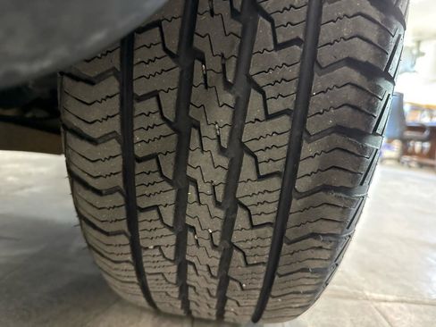 Used 2005 Jeep Grand Cherokee Limited image 70