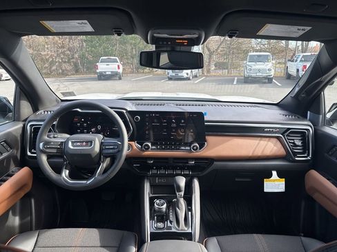 New 2026 GMC Canyon AT4 AWD/4WD image 14