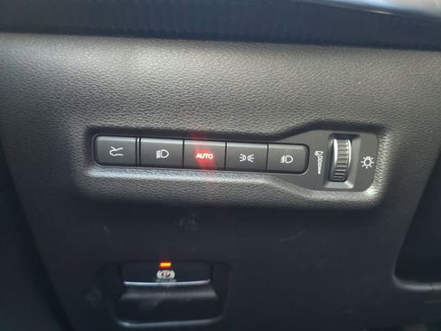 Used 2024 Jeep Wagoneer Launch Edition image 11