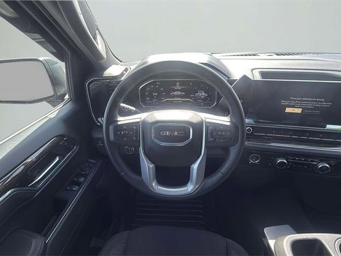Used 2024 GMC Sierra 1500 Elevation image 11