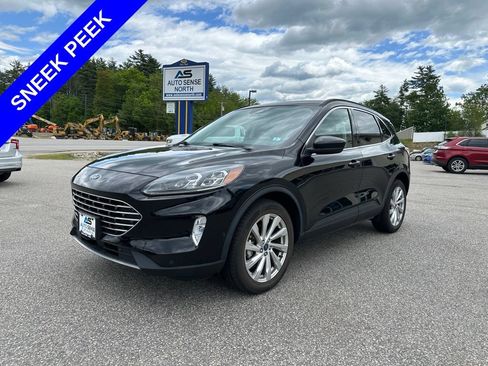 Used 2022 Ford Escape Titanium w/ Titanium Elite Package AWD/4WD image 1