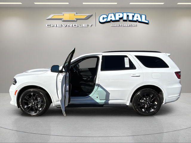 Used 2025 Dodge Durango GT AWD/4WD image 2